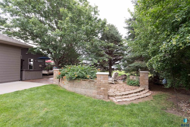 view of yard with a patio