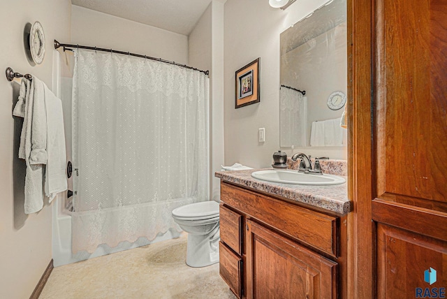 full bathroom featuring vanity, toilet, and shower / bath combo with shower curtain