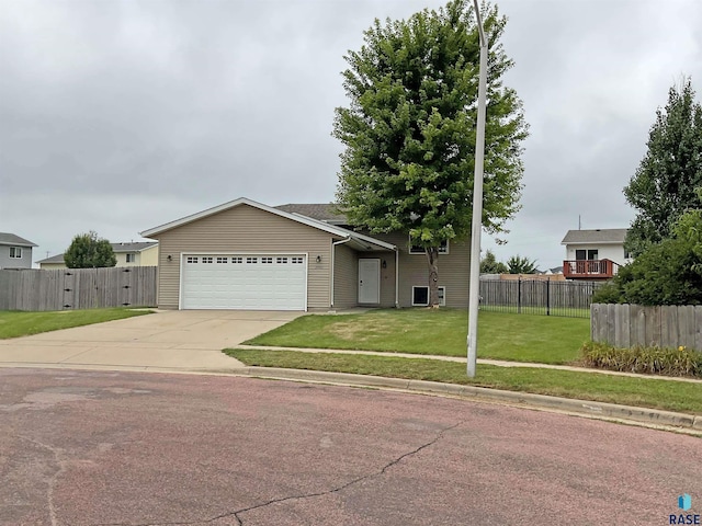 3901 N Briggs Cir, Sioux Falls, SD 57107 - single story home with a garage and a front lawn