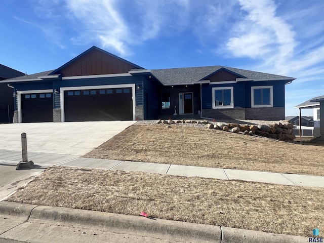 view of front of home featuring a garage