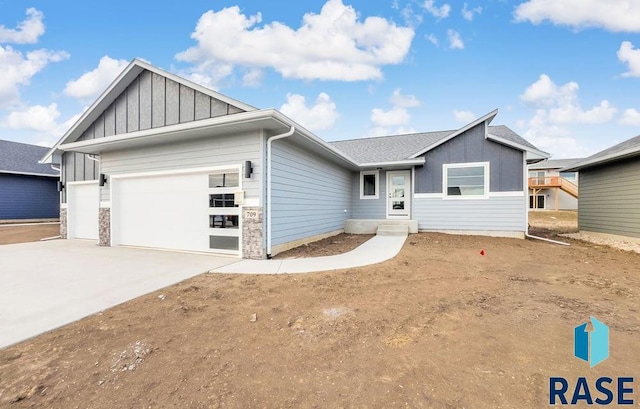 view of front of house with a garage