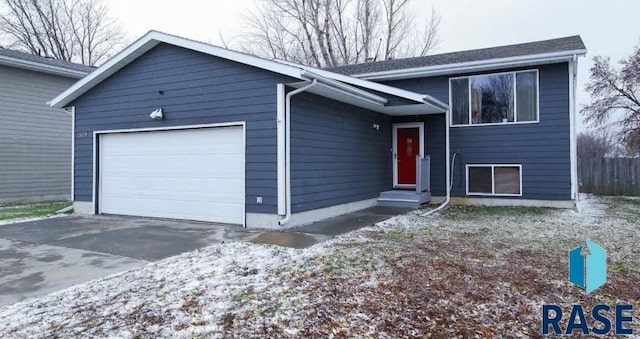 view of front facade with a garage