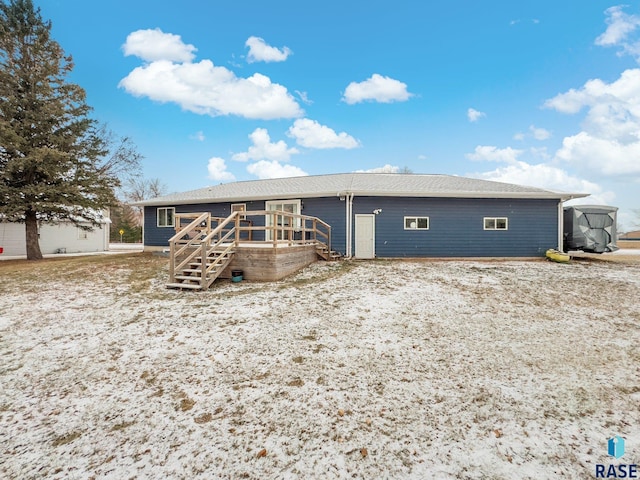 view of front of property featuring a deck