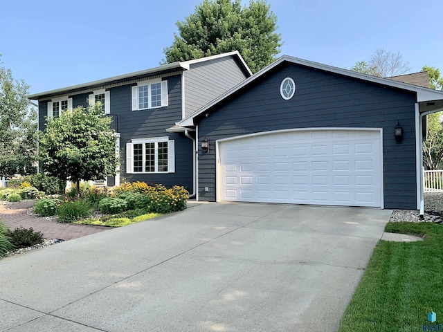 view of front facade with a garage