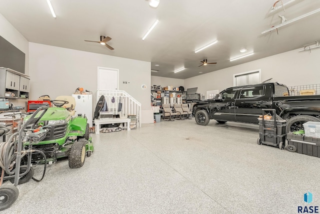 garage featuring ceiling fan