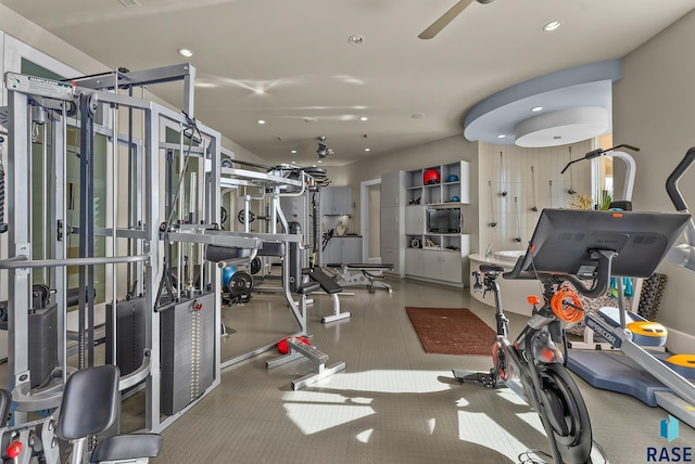 gym with ceiling fan