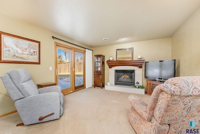 living room with carpet