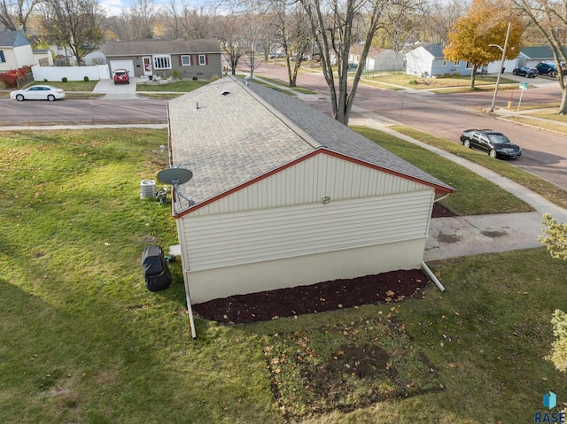 exterior space with a yard