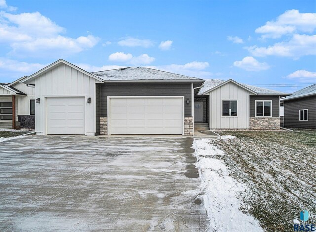 5712 S Huntwood Ave, Sioux Falls SD, 57108, 3 bedrooms, 1 bath house for sale