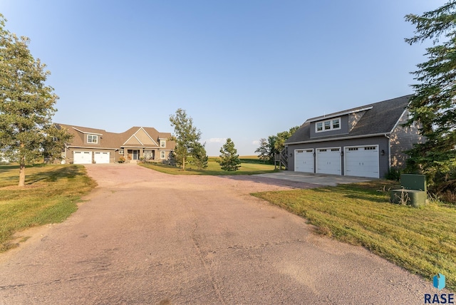 view of front of property with a front lawn