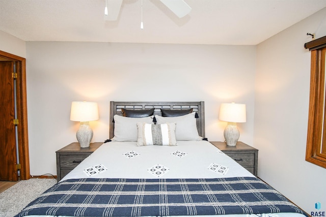 bedroom with ceiling fan