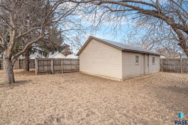 view of outbuilding