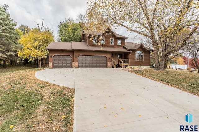 view of front of home with a front yard