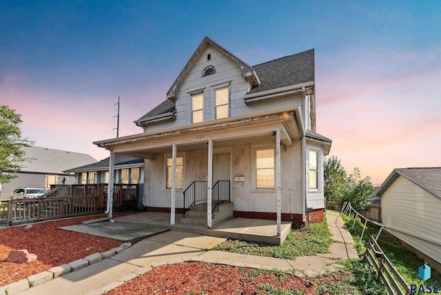 view of front of home featuring covered porch