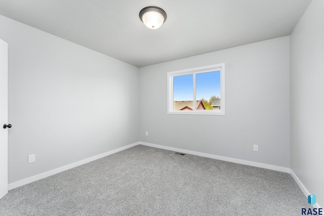 empty room with carpet