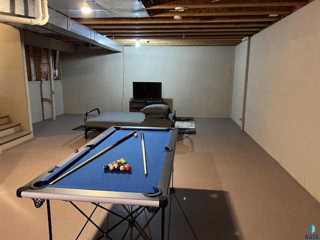 recreation room featuring billiards and concrete floors