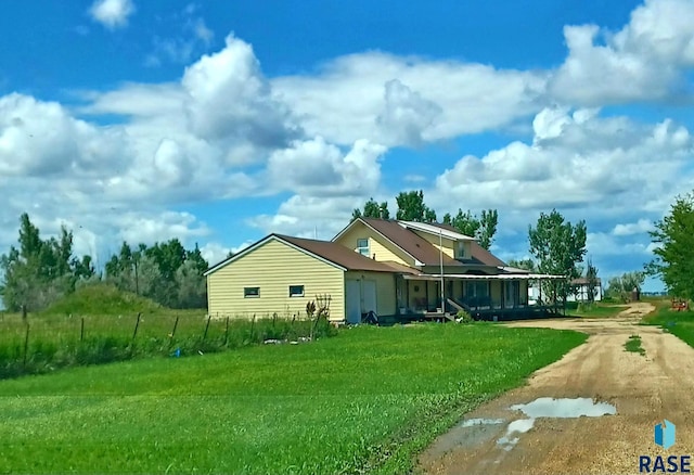 exterior space featuring a lawn