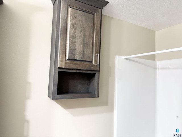 room details featuring a textured ceiling