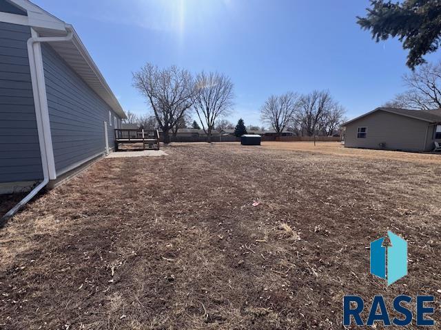 415 N Elm St, Lennox, SD 57039 - view of yard