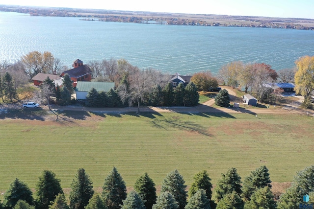 6316 Lakeview Dr, Wentworth, SD 57075