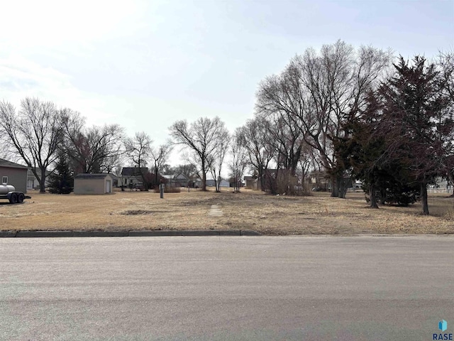 Listing photo 2 for 520 W 4th St, Miller SD 57362