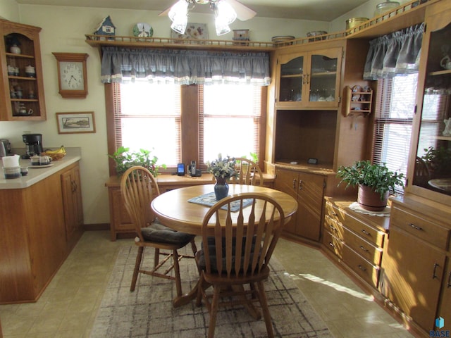 dining area with ceiling fan