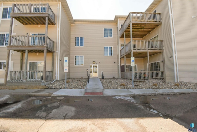 7434 S Louise Ave Unit 103, Sioux Falls, SD 57108 - view of building exterior