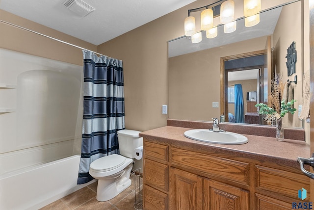 full bathroom with vanity, visible vents, tile patterned flooring, toilet, and shower / tub combo with curtain