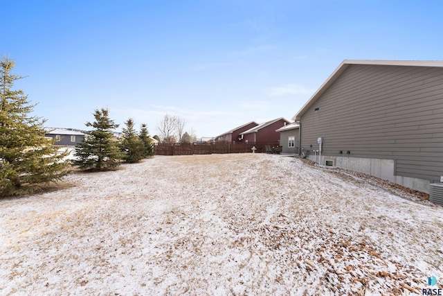 view of yard featuring fence