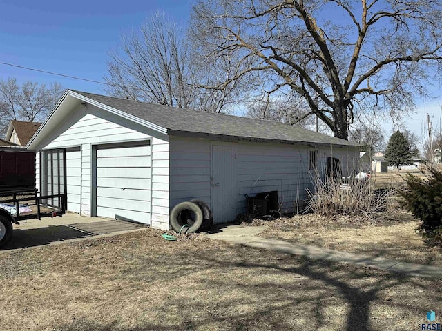 view of detached garage