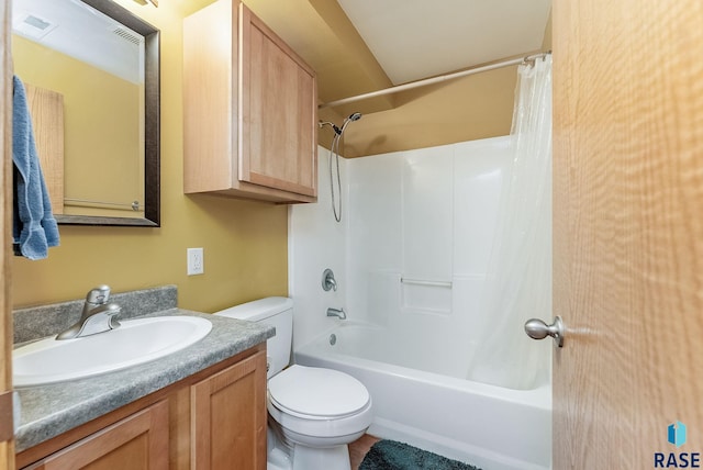 bathroom with visible vents, toilet, shower / bath combo, and vanity