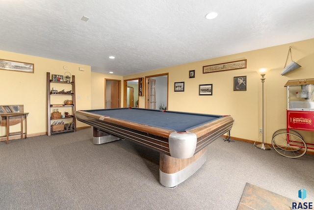 playroom with billiards, baseboards, recessed lighting, a textured ceiling, and carpet flooring