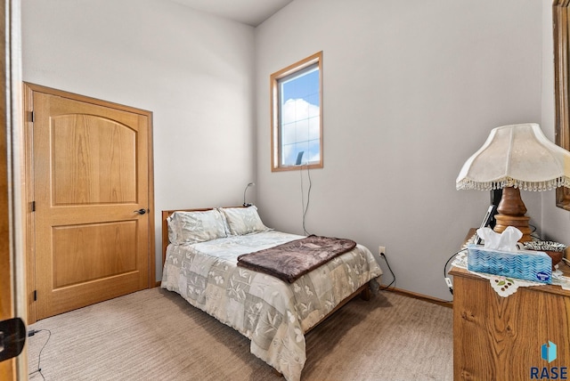 6305 Lakeview Dr, Wentworth, SD 57075 - bedroom with light colored carpet