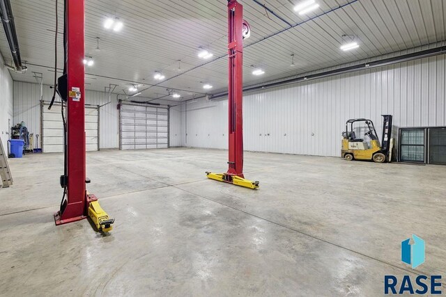 garage featuring metal wall