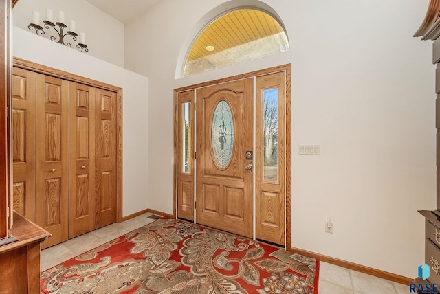 7 N Sun Valley Pl, Sioux Falls, SD 57110 - entrance foyer with light tile patterned floors and baseboards