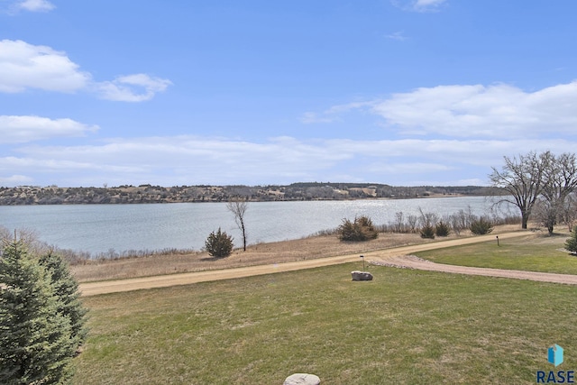 view of water feature