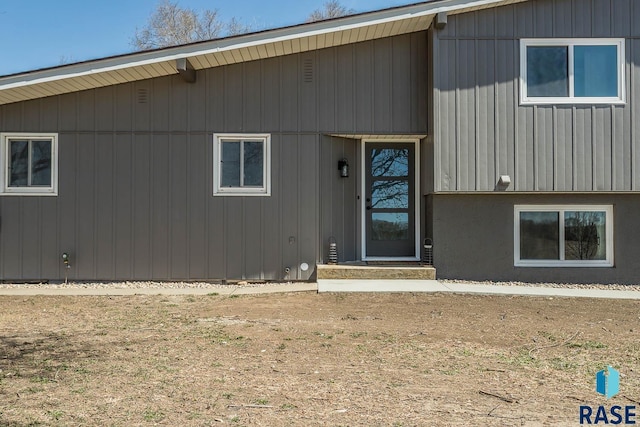 1000 N Six Mile Rd, Sioux Falls, SD 57110 - view of front facade