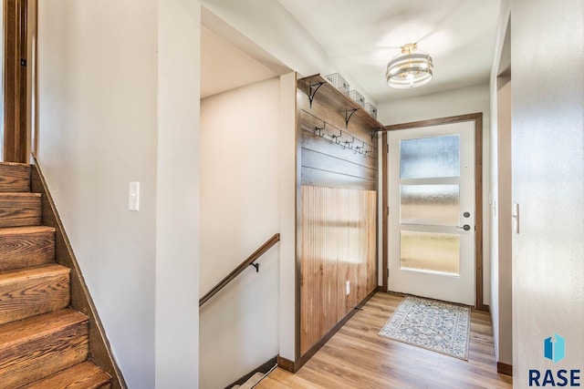 1000 N Six Mile Rd, Sioux Falls, SD 57110 - doorway featuring light wood-style flooring and baseboards