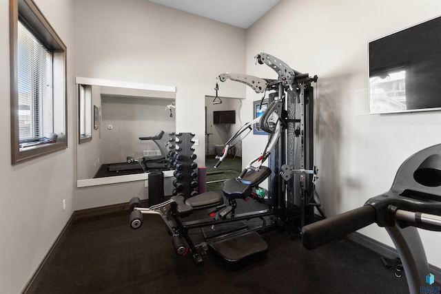 912 Torrey Pine Ln, Sioux Falls, SD 57110 - exercise area featuring baseboards