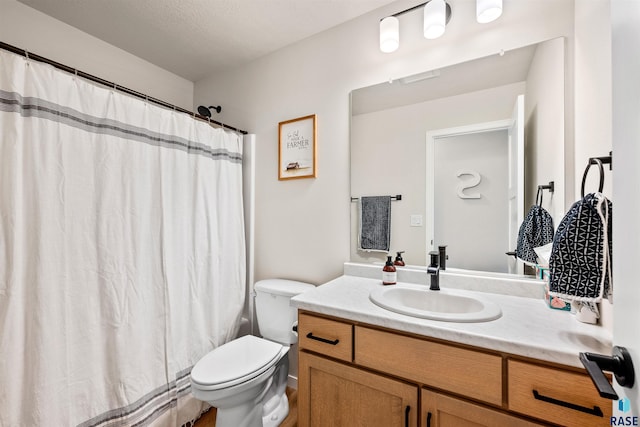 812 Sarah C Cir, Garretson, SD 57030 - full bathroom featuring toilet, vanity, and curtained shower