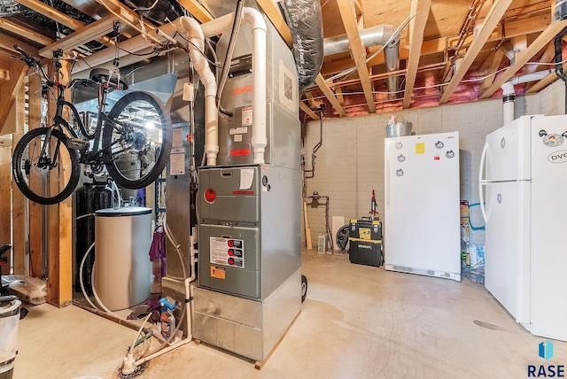 utility room with heating unit