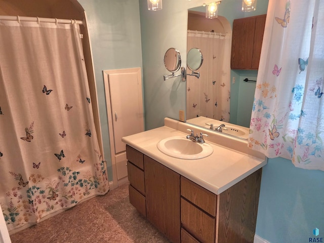 full bathroom featuring vanity