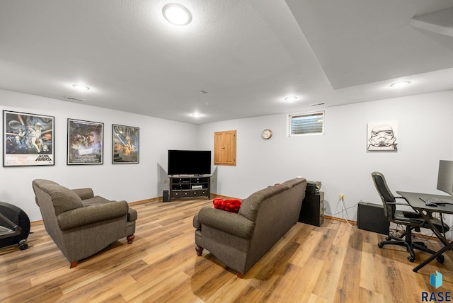 5215 E Belmont St, Sioux Falls, SD 57110 - living area with recessed lighting, baseboards, visible vents, and light wood finished floors