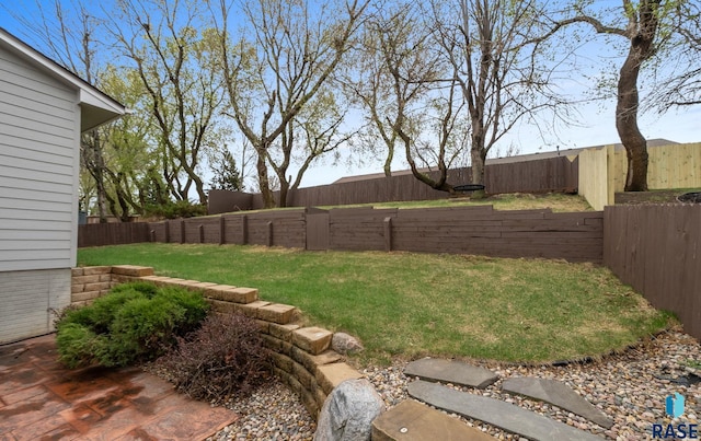 5215 E Belmont St, Sioux Falls, SD 57110 - view of yard with a fenced backyard