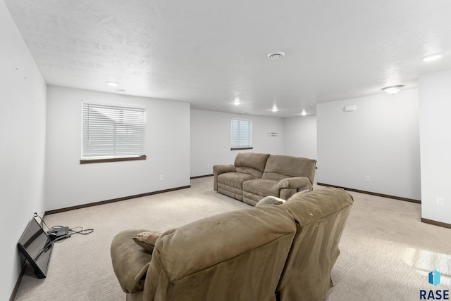 5400 S Whisper Cove Trl, Sioux Falls, SD 57108 - carpeted living room featuring recessed lighting and baseboards