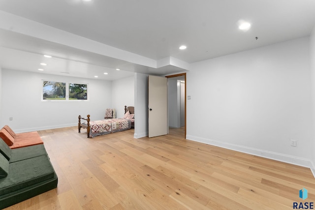 20395 Northgrove Loop, Brookings, SD 57006 - interior space featuring light wood-type flooring, baseboards, and recessed lighting