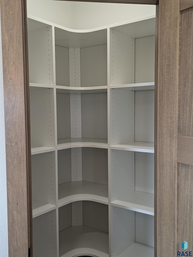 2604 S Galena Ave, Sioux Falls, SD 57110 - view of pantry