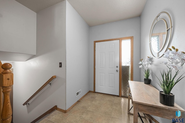 7708 W Eli Ct, Sioux Falls, SD 57106 - foyer entrance featuring baseboards