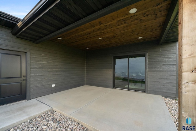 6609 E Corsair Dr, Sioux Falls, SD 57110 - view of patio / terrace