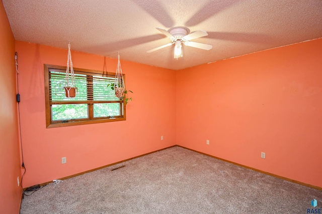 4600 S Harrington Ave, Sioux Falls, SD 57103 - carpeted empty room featuring ceiling fan, a textured ceiling, and baseboards